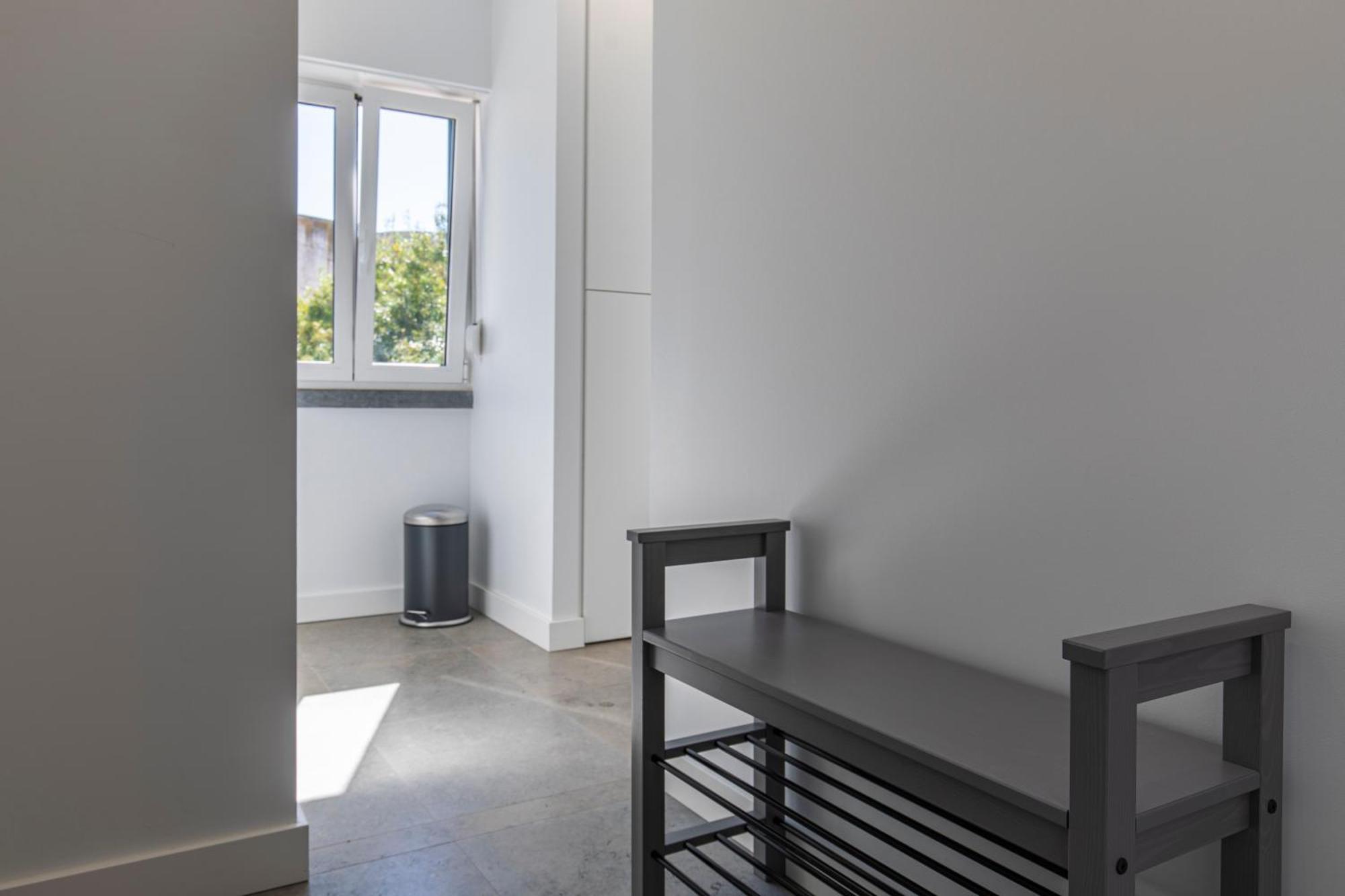 Apartment Lovely Two Bedroom Center *